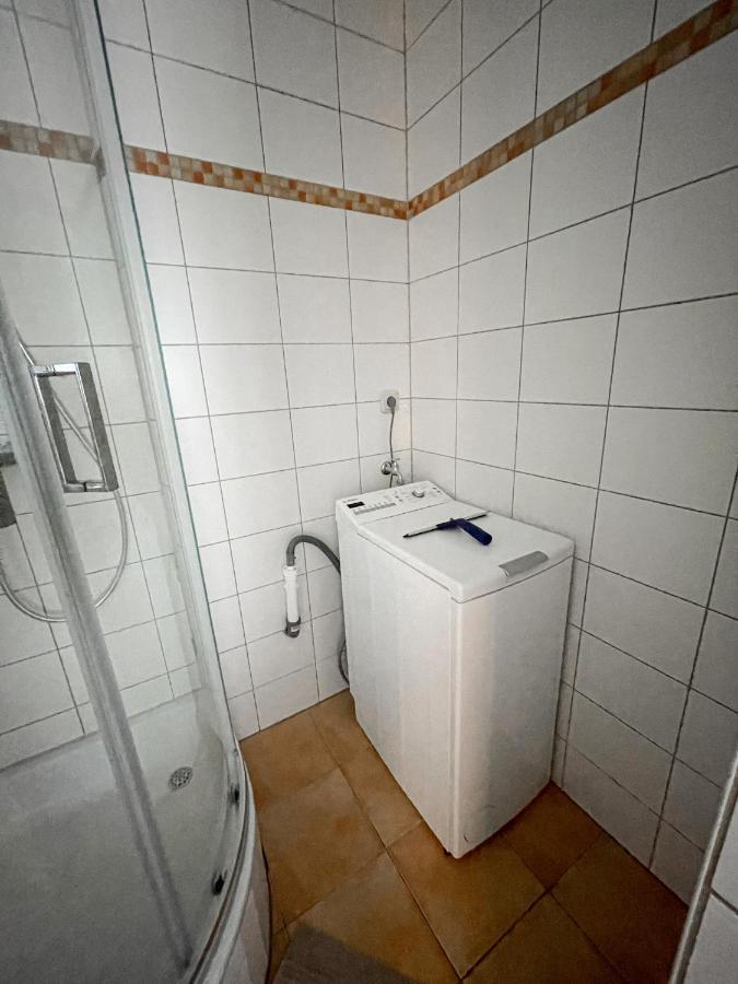 Schoene Einzimmerwohnung Бад Наухайм Екстериор снимка